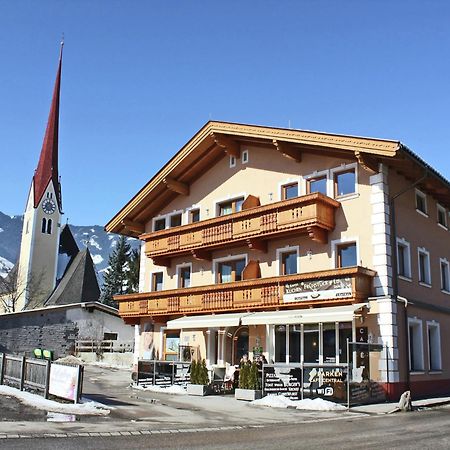 Spacious Apartment In Uderns Near Ski Area Exterior photo