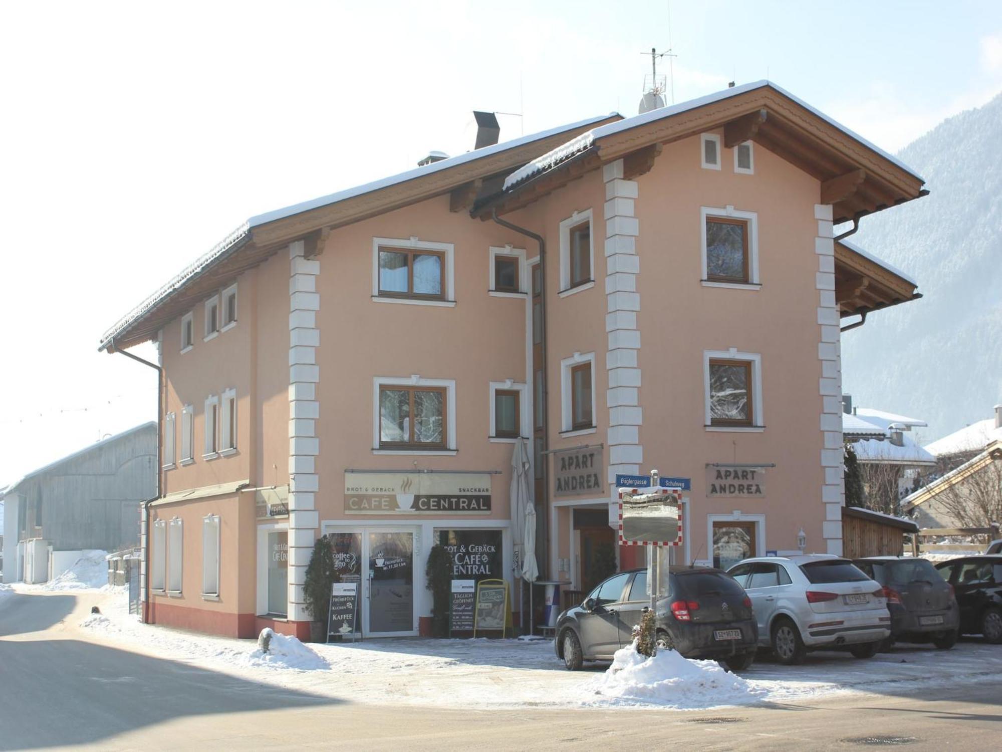 Spacious Apartment In Uderns Near Ski Area Exterior photo