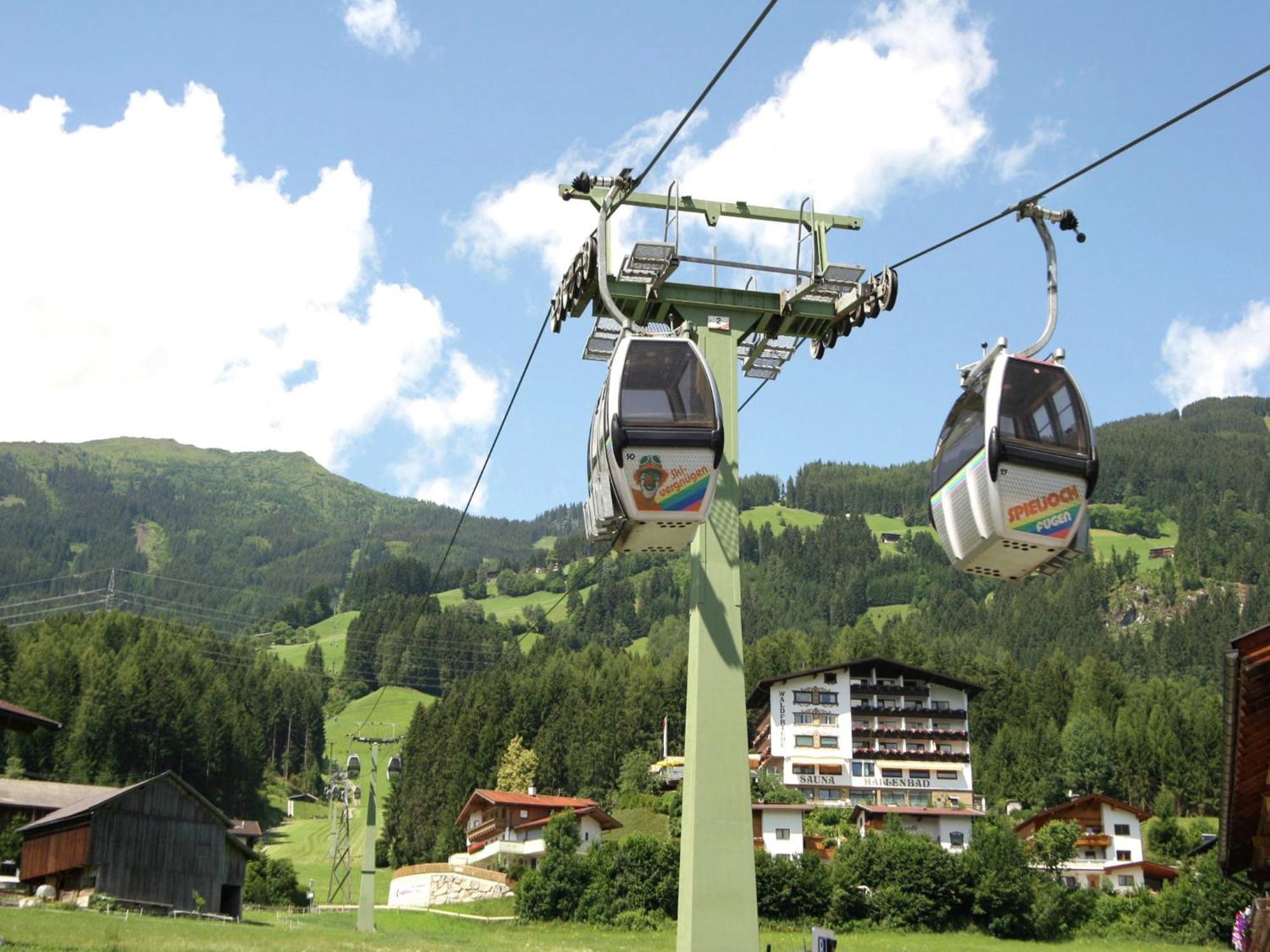Spacious Apartment In Uderns Near Ski Area Exterior photo